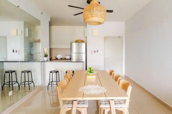 Ferienwohnung Suasana Residensi Damai Petaling Jaya Exterior foto